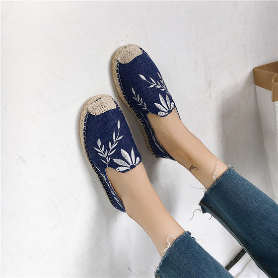 Flat Hemp and Canvas Embroidery Shoes