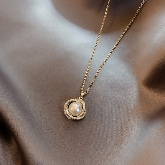 Pearl and Rhinestone Gold Necklace