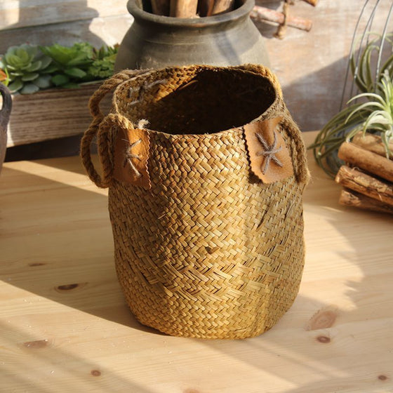 Farmhouse Style Woven Straw Storage Baskets