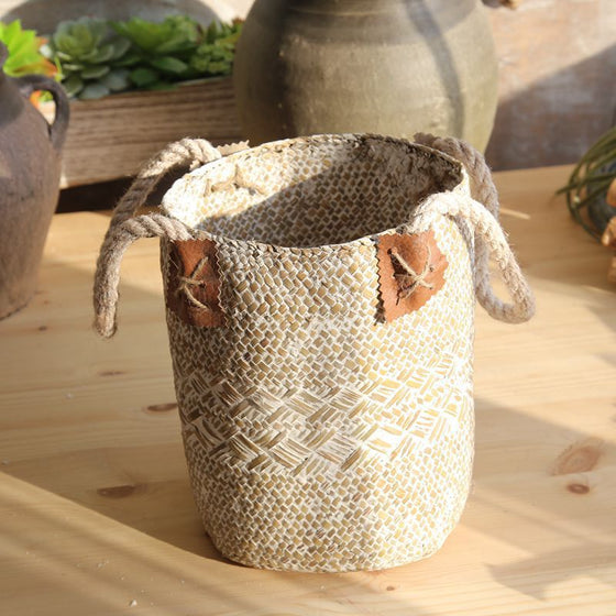 Farmhouse Style Woven Straw Storage Baskets