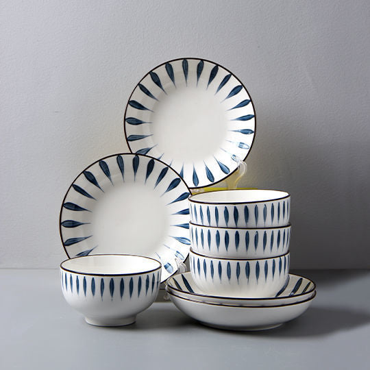 White with Vintage Navy Chiba Design Dinnerware Set