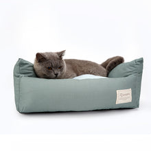  Soft Pet Bed with Stylish Piping Detail