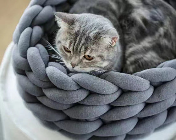 Woven Plush Pet Bed