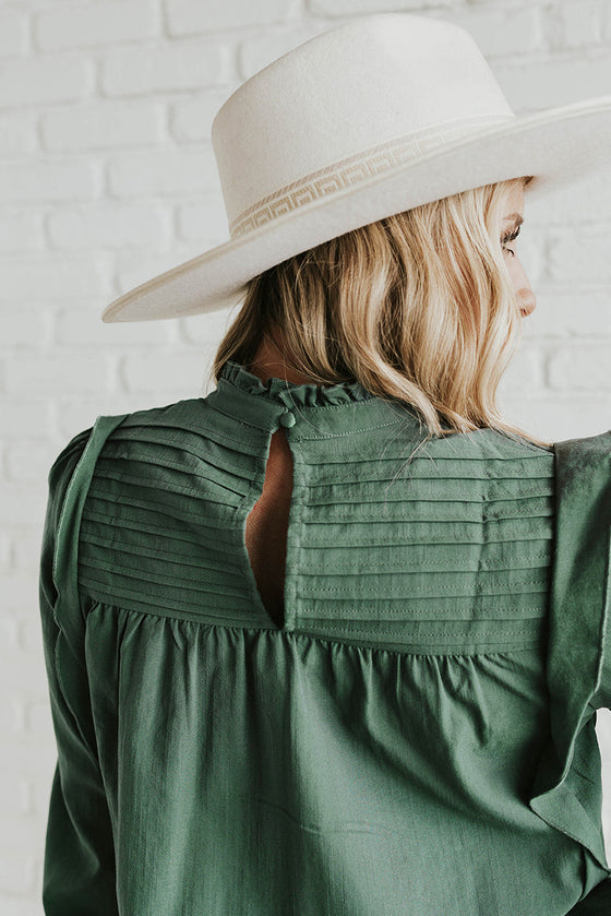 Green Ruffled Solid Color Pleated Long Sleeve Blouse