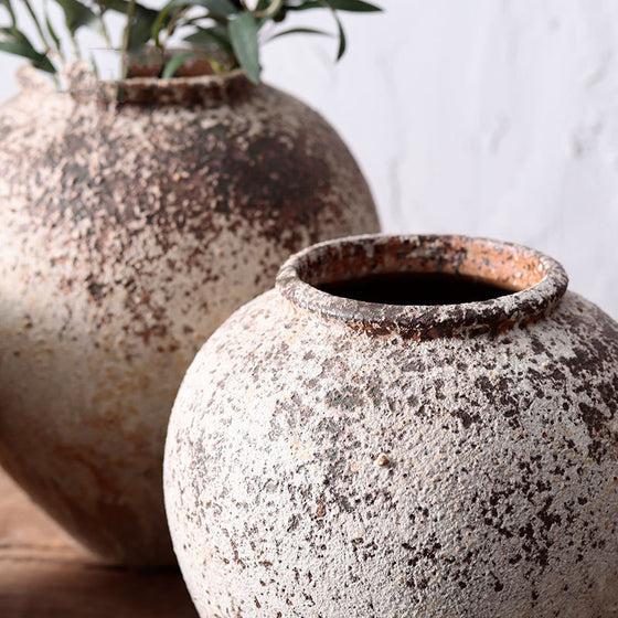 Rustic Round Ceramic Pottery in Beige