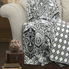  King size 3-Piece Cotton Quilt Set in Black White Paisley Damask