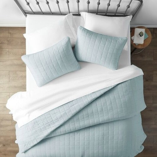 Farmhouse Bedspread Set in Light Blue