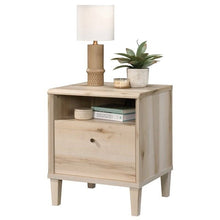  Farmhouse 1 Drawer Wooden Nightstand in Natural Maple